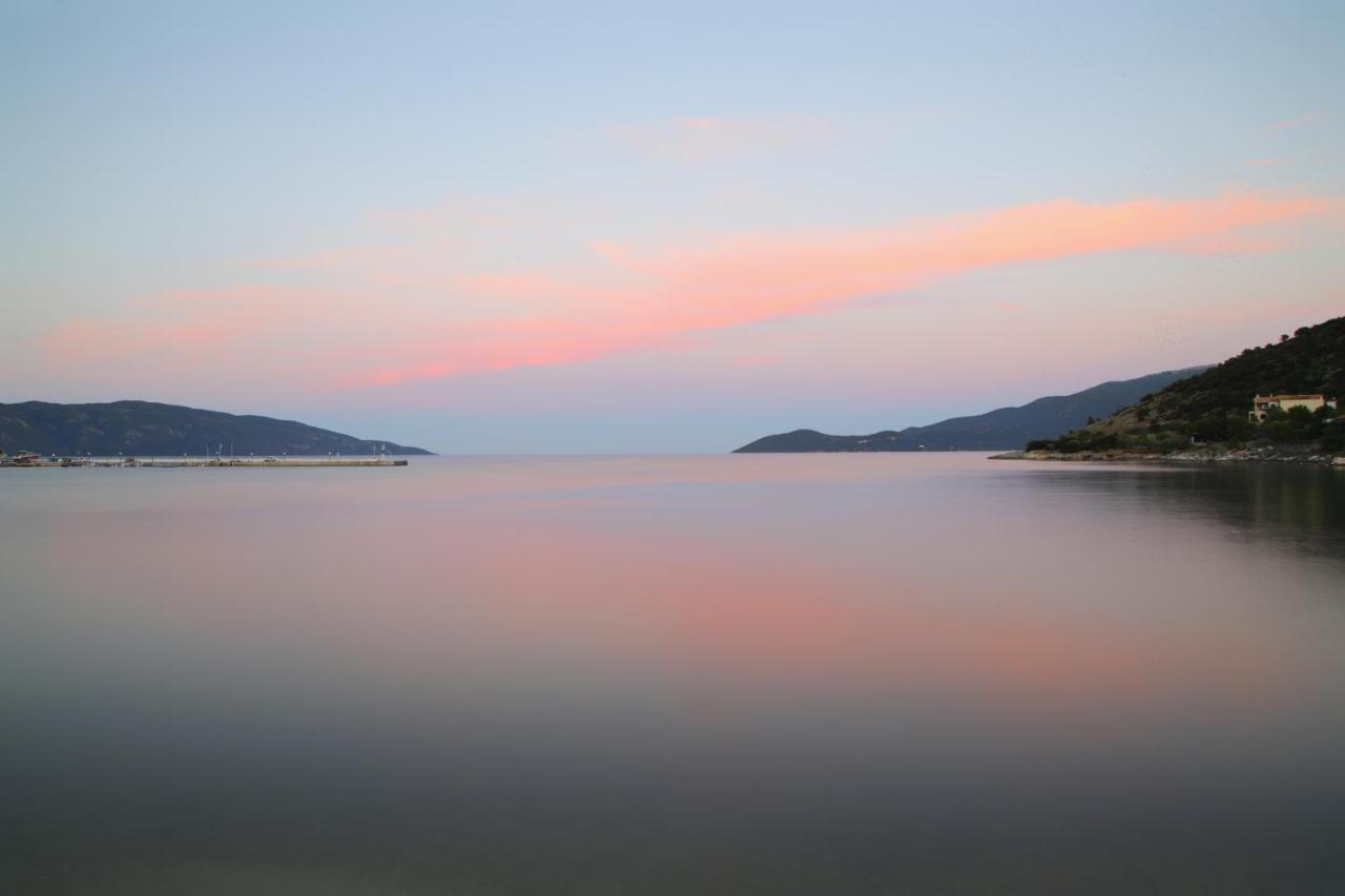 Sunrise Bay Apts Agia Efimia Eksteriør billede