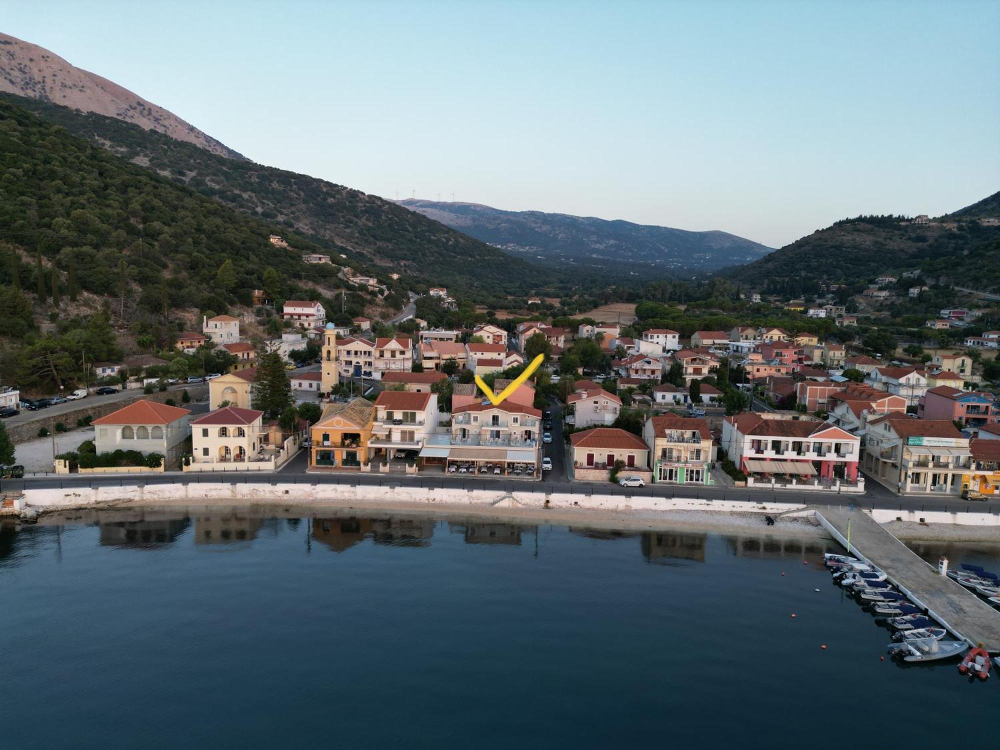 Sunrise Bay Apts Agia Efimia Eksteriør billede